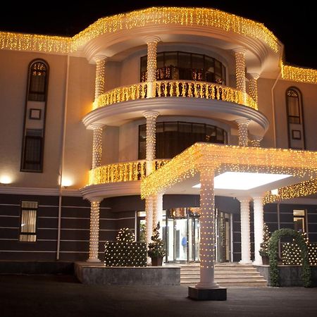 Donatello Boutique Hotel Almaty Exterior photo