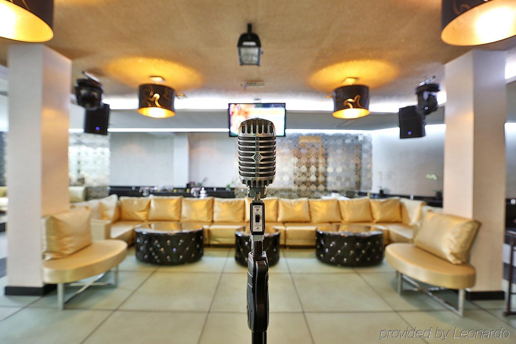 Donatello Boutique Hotel Almaty Exterior photo