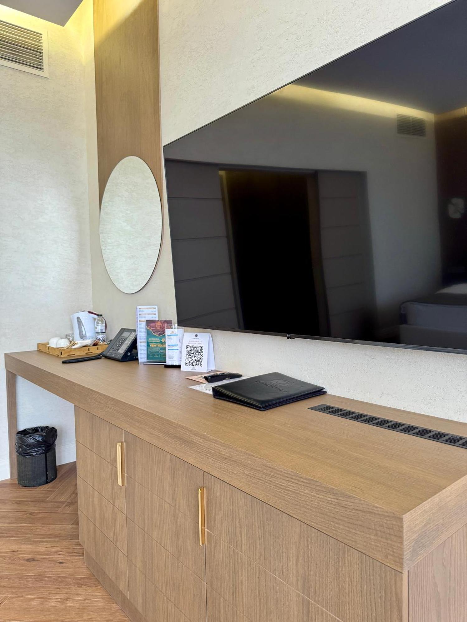 Donatello Boutique Hotel Almaty Exterior photo