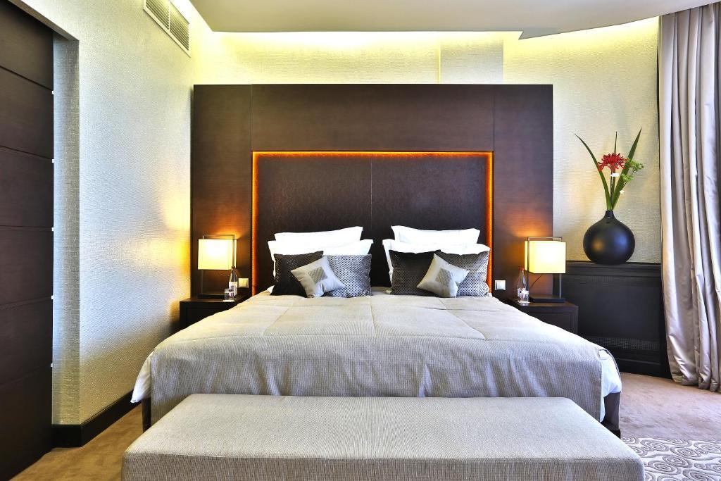 Donatello Boutique Hotel Almaty Exterior photo